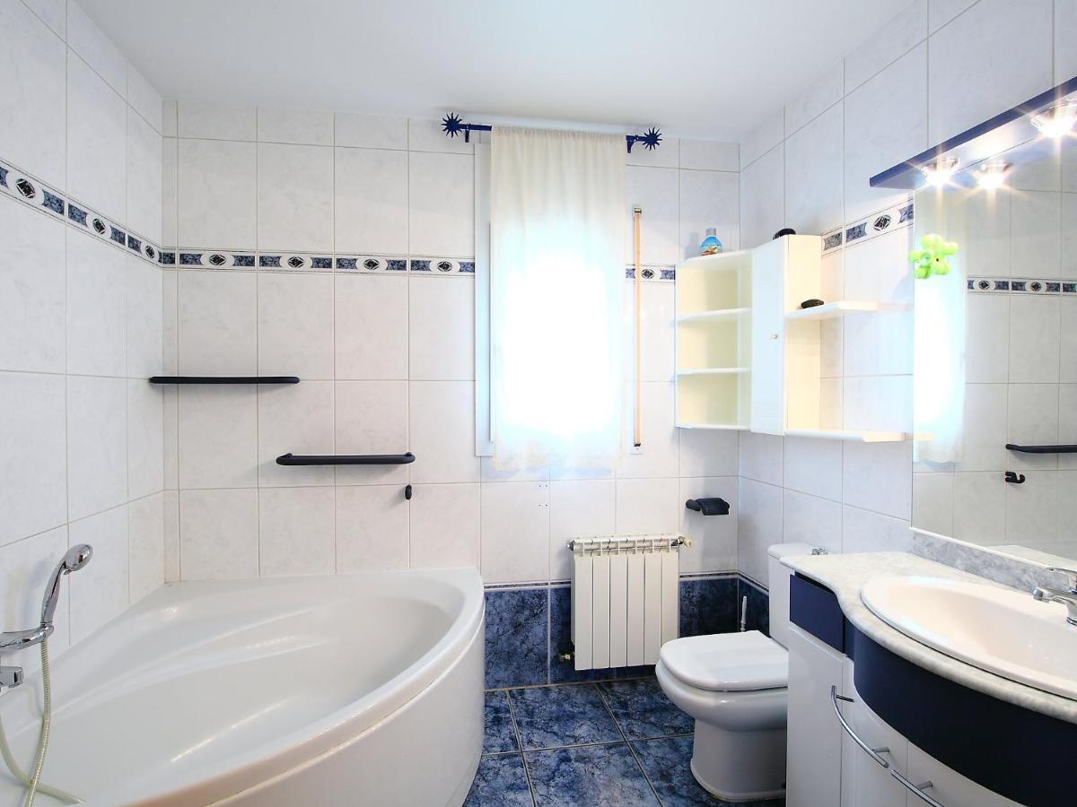 Holiday Home Dirk By Interhome L'Ampolla Bagian luar foto